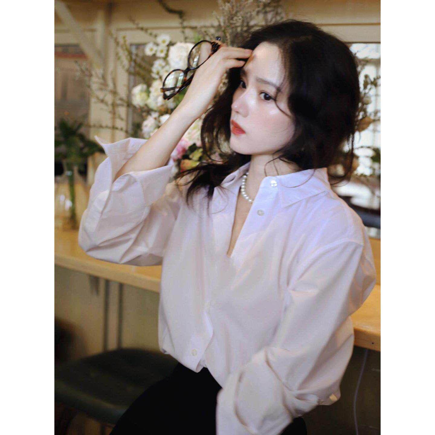 香港法式宽松白色洋气衬衫女2026春秋修身显瘦小个子长袖百搭上衣