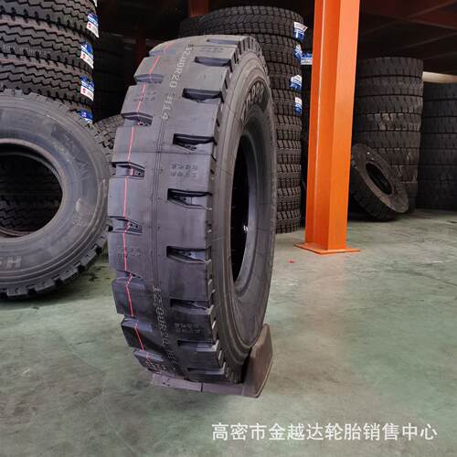 全钢卡车轮胎1200R20 1100/1000/900R20 11 12 13R22.5真空轮胎