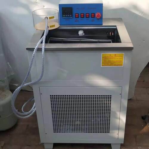 30型高低温恒温水浴低温水浴标准水浴恒温水浴箱恒温水槽
