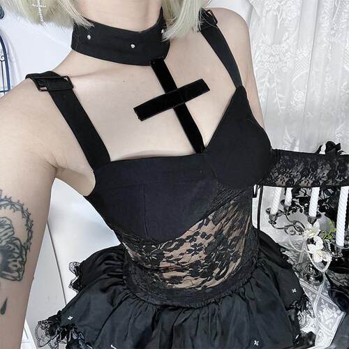 Cross lace neck hanging vest with suspender top