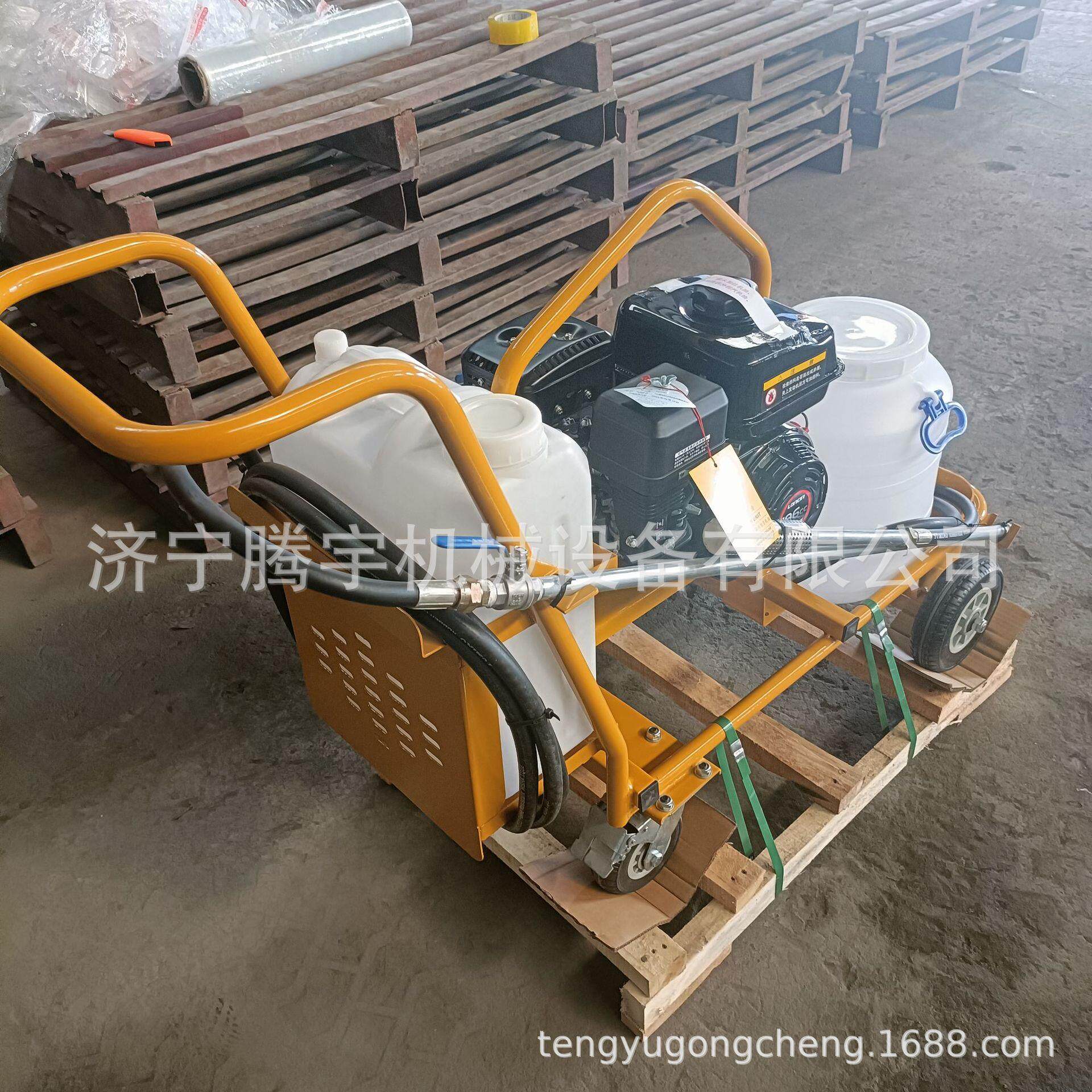 修复沥青喷撒机价格汽油乳化沥青撒布机视频喷淋式沥青撒布机