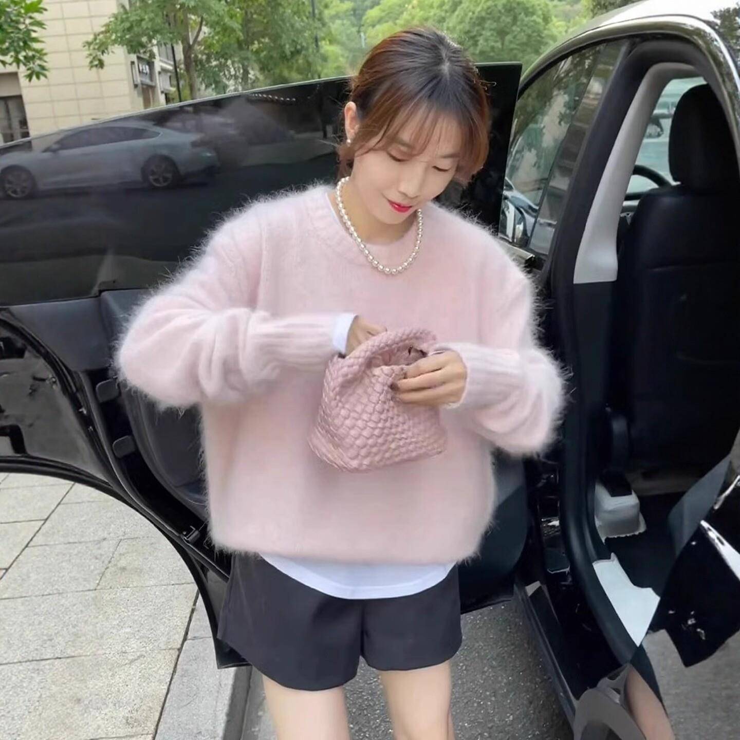 极速小个子粉色马海毛慵懒松弛感套头毛衣女秋冬软糯高级感针织衫