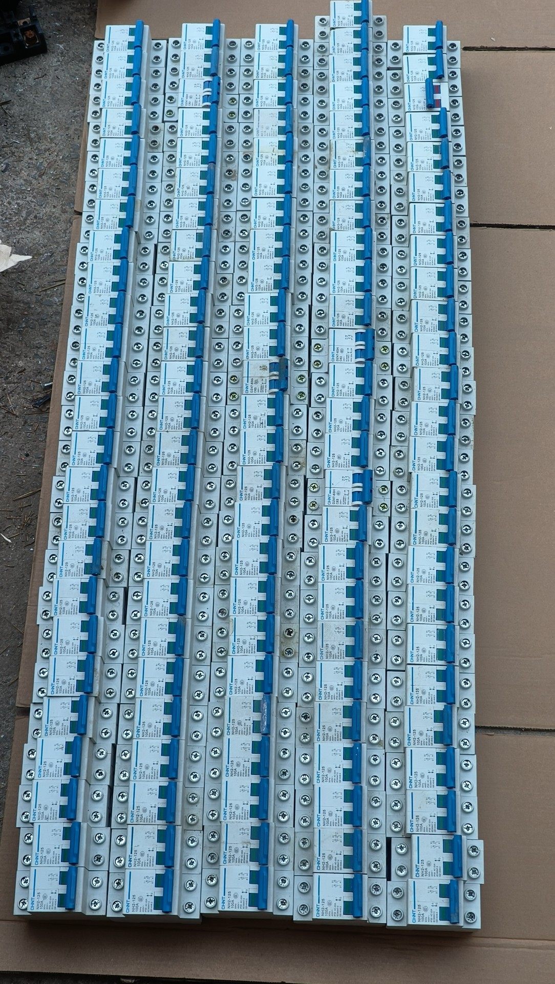 正泰NH2隔离开关