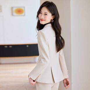 2025秋季新款杏色长袖小西装女时尚气质英伦风西服套装后开叉外套