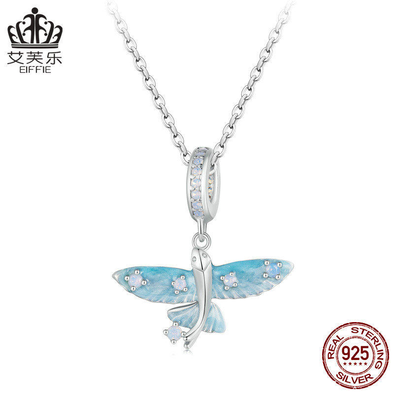 艾芙乐原创蓝色灵动渐变飞鱼吊坠s925纯银镀白金可爱动物项链女