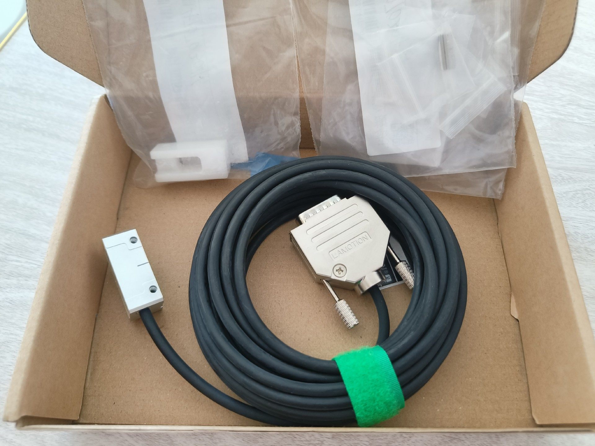 RX2LDM50R   分辨率:0.5&mu;m