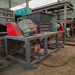 木棒撕碎机木桩破碎机园林覆盖物粗碎机树墩破碎机