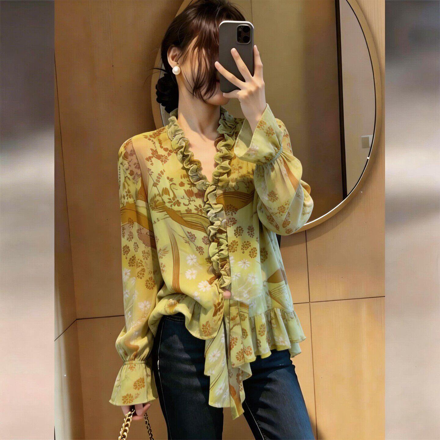 潮牌印花木耳边喇叭袖衬衫春季新款法式复古风上衣女高级时尚长袖
