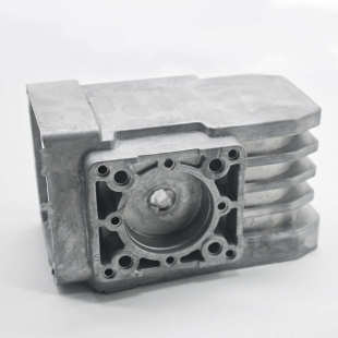 厂家发动机铝合金高温熔铸压铸件  汽车投光灯铝外壳来图来样定