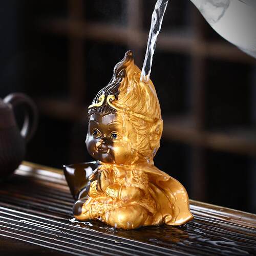 变色茶宠齐天大圣孙悟空茶桌摆件精品可养可爱小猴子茶玩茶道配件