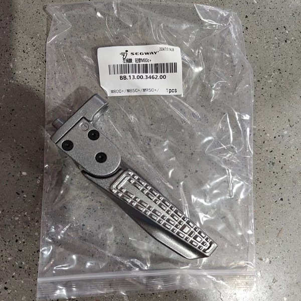 适用九9号M395CMAX原装前后脚踏搁脚M3N3XyberMZ前折叠回弹搁腳踏