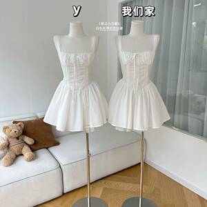 柒月末【春日小白裙】白色吊带连衣裙女春秋新款收腰度假初恋短裙