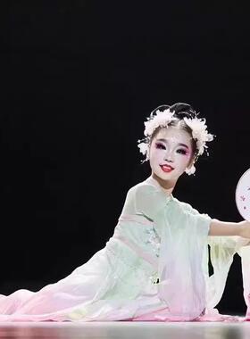 高档儿童仙古舞典表演服，桃枝，春花开似的中国舞灵暖儿同雅纱衣