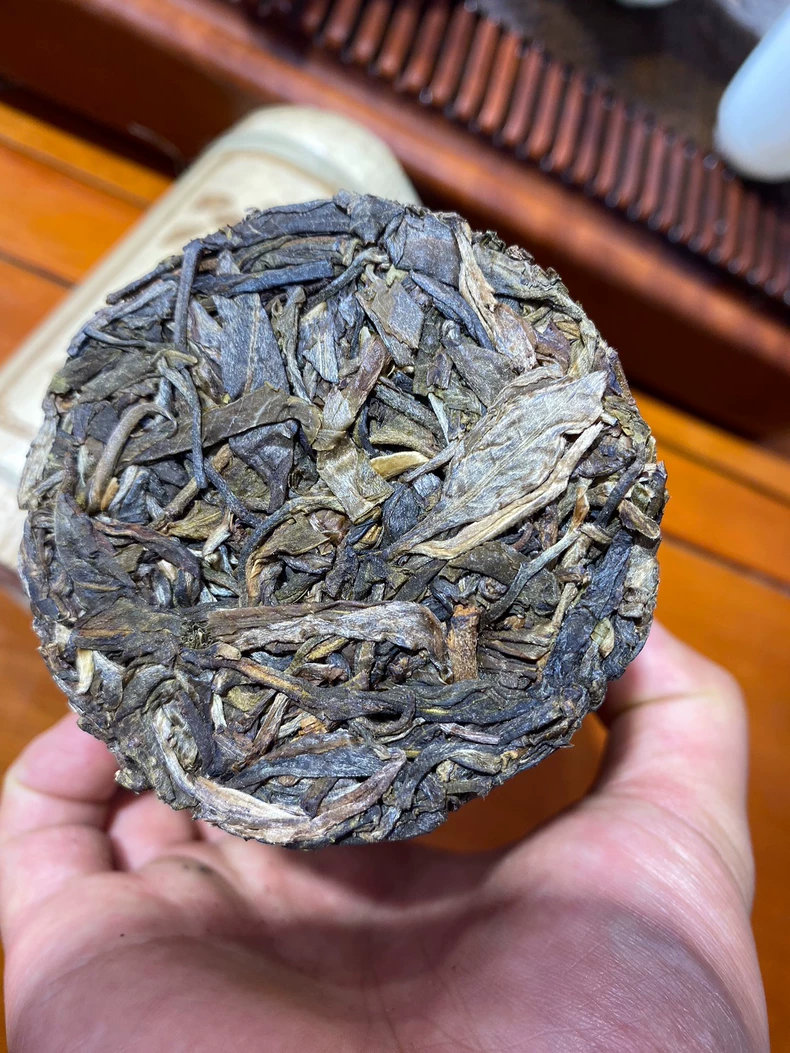 2015年春茶冰島古樹純料茶柱500克雙層包裝蘭花香蜜韻手工製作一口料包郵 普洱茶 BUASHOP普洱老茶