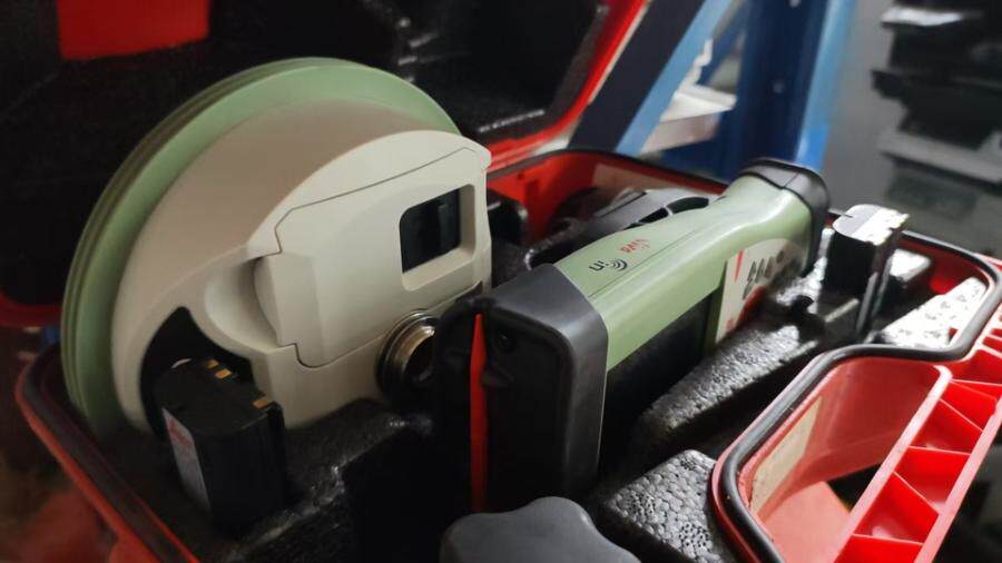 4月10日北京【京械4784】单位淘汰处置莱卡设备一套网络拍卖公告