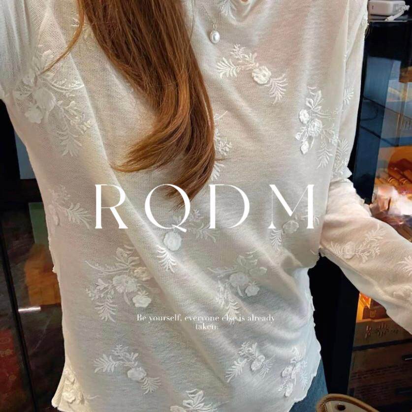 大码女装2026春秋新款胖妹妹蕾丝花朵显瘦木耳边正肩长袖T恤上衣