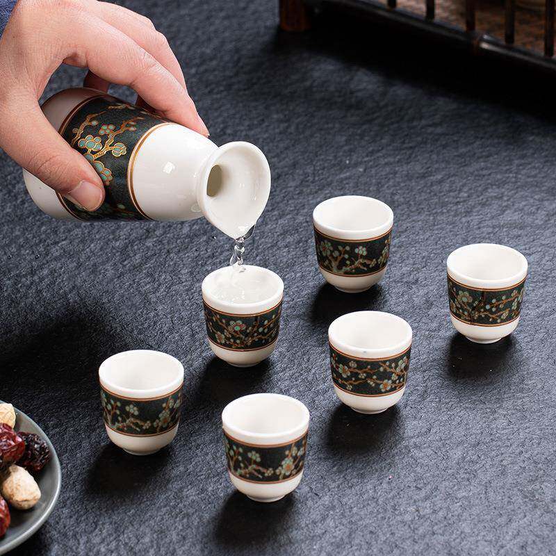 陶瓷古风家用二两小酒壶白黄酒清酒壶中式复古白瓷酒具套装分酒器