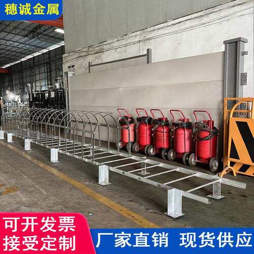 安全爬梯平台玻璃钢绝缘梯子镀锌钢爬梯护笼基坑深井工程直梯外墙