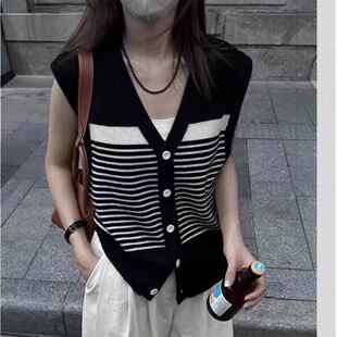 针织马甲背心 欧货休闲条纹撞色V领宽松百搭无袖 2027年秋冬季 新款