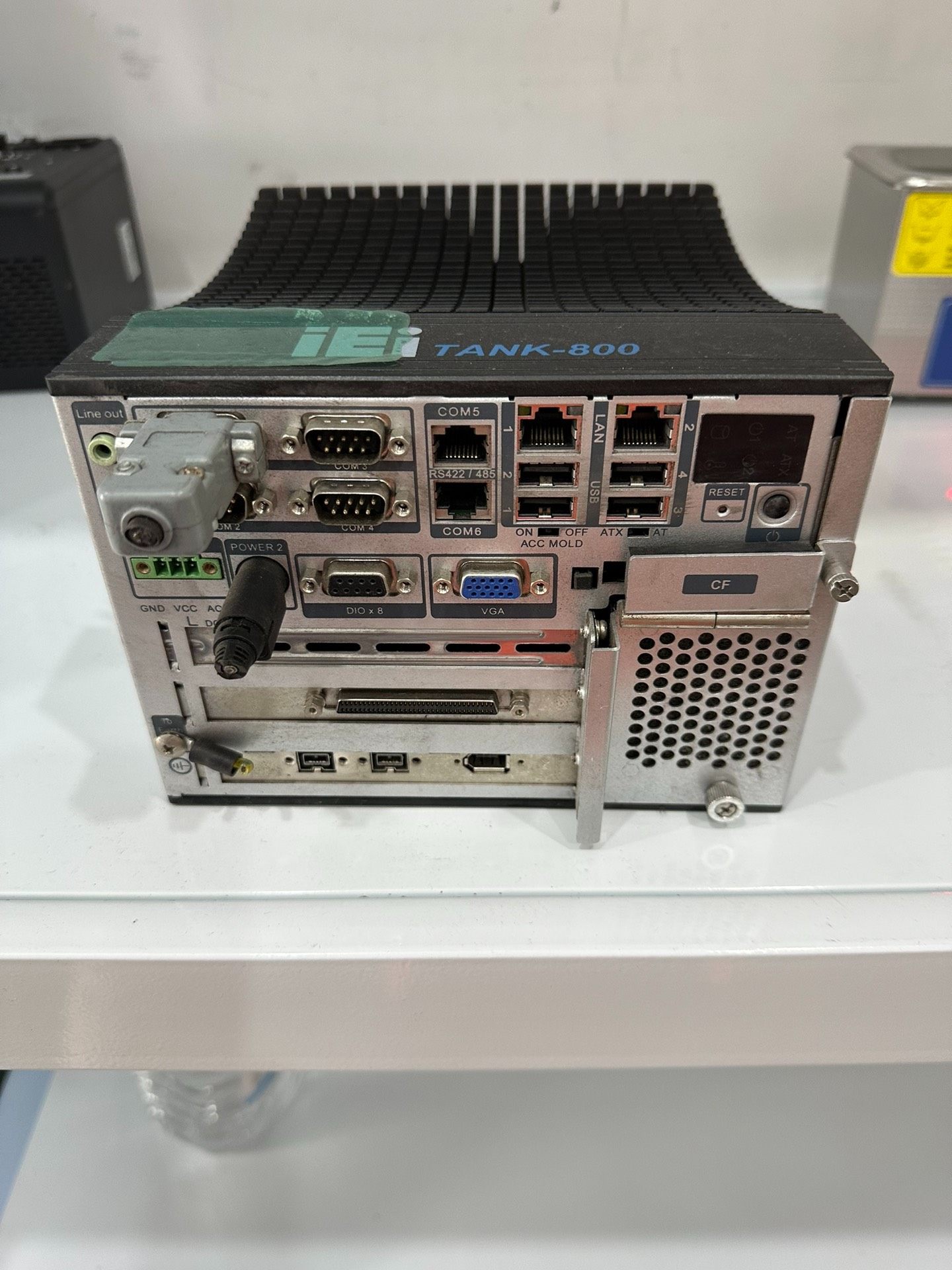 iEi工控机TANK-800-LHK。便宜处理480元