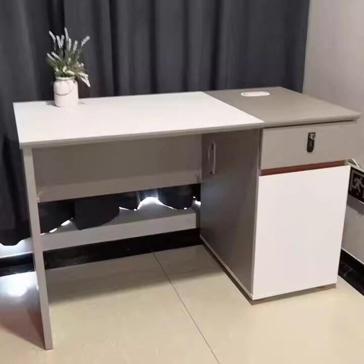 青岛办公家俱厂家直销办公桌椅电脑桌工位组合办公桌简约80后工厂