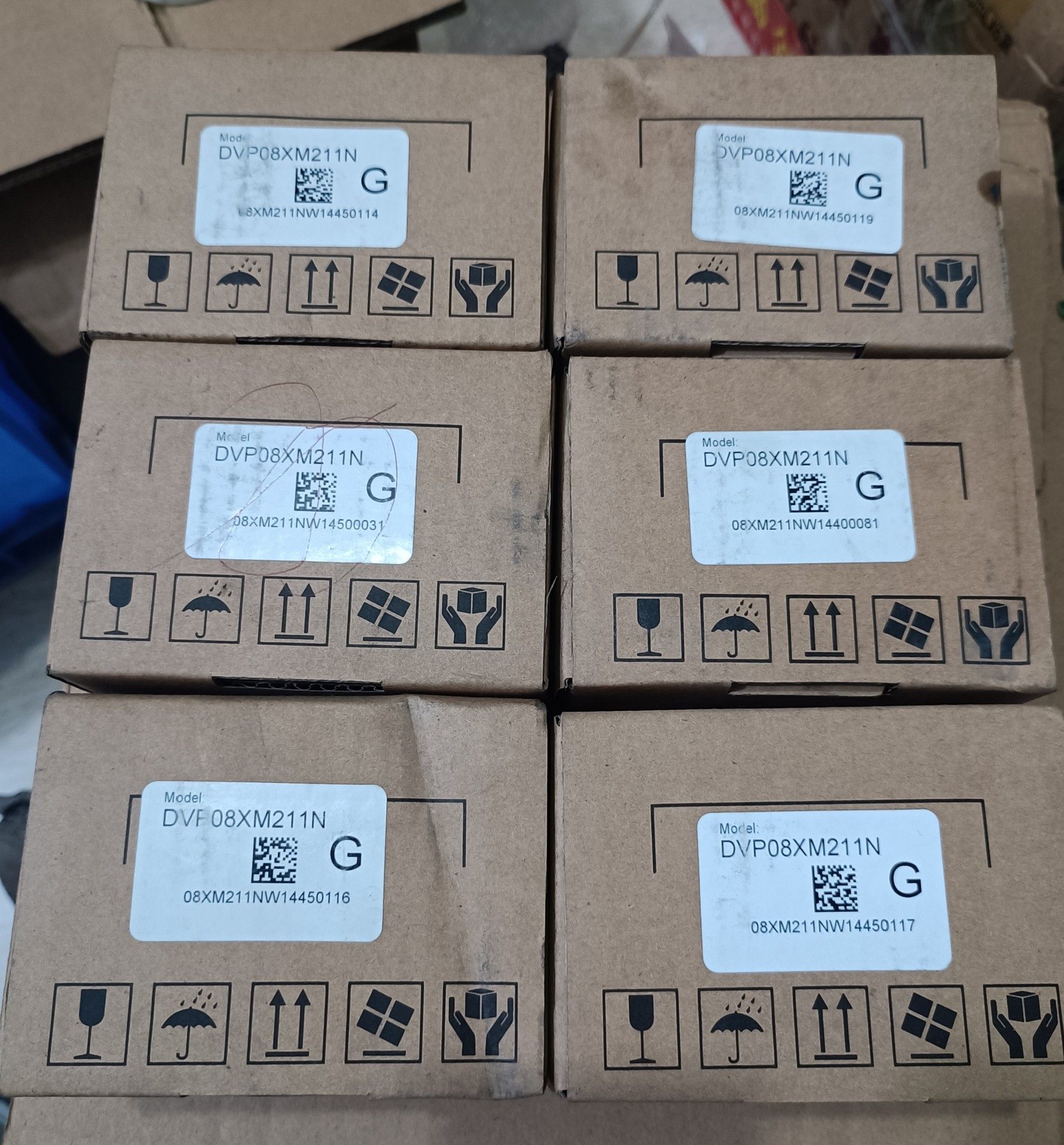 全新台达DVP08XM211N，原装正品，盒码一致，数量6只