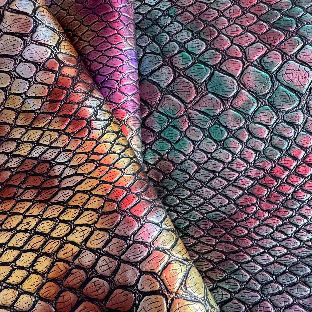 广州厂家直供pu革1.0mm炫彩人造革电视背景墙座椅手套皮革面料