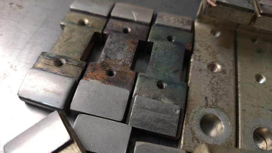 3月9日北京报废处置24点银触点废件一批2套（具体以实物为准，非专业人士谨慎竞拍）网络拍卖公告