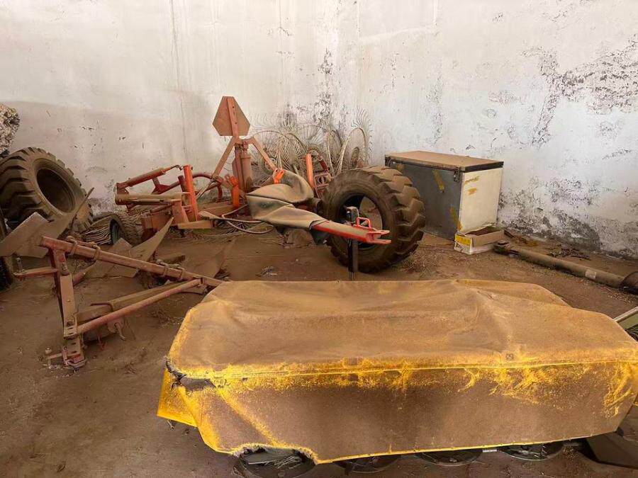 4月7日呼和浩特市牧业公司出售资产（部分设备二）网络拍卖公告