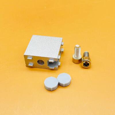 工业铝挤型材料配件1530铝四方块90度直角连接铝方块2040门窗连接