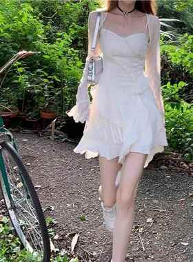 细闪法式白色吊带洋装女春夏仙气高级感生日裙子chic甜辣裙套装