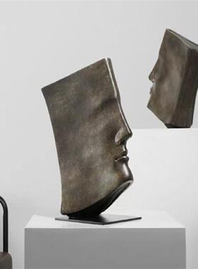 现代简约几何创意古铜色人脸人像书形摆件样板房售楼处软装饰品