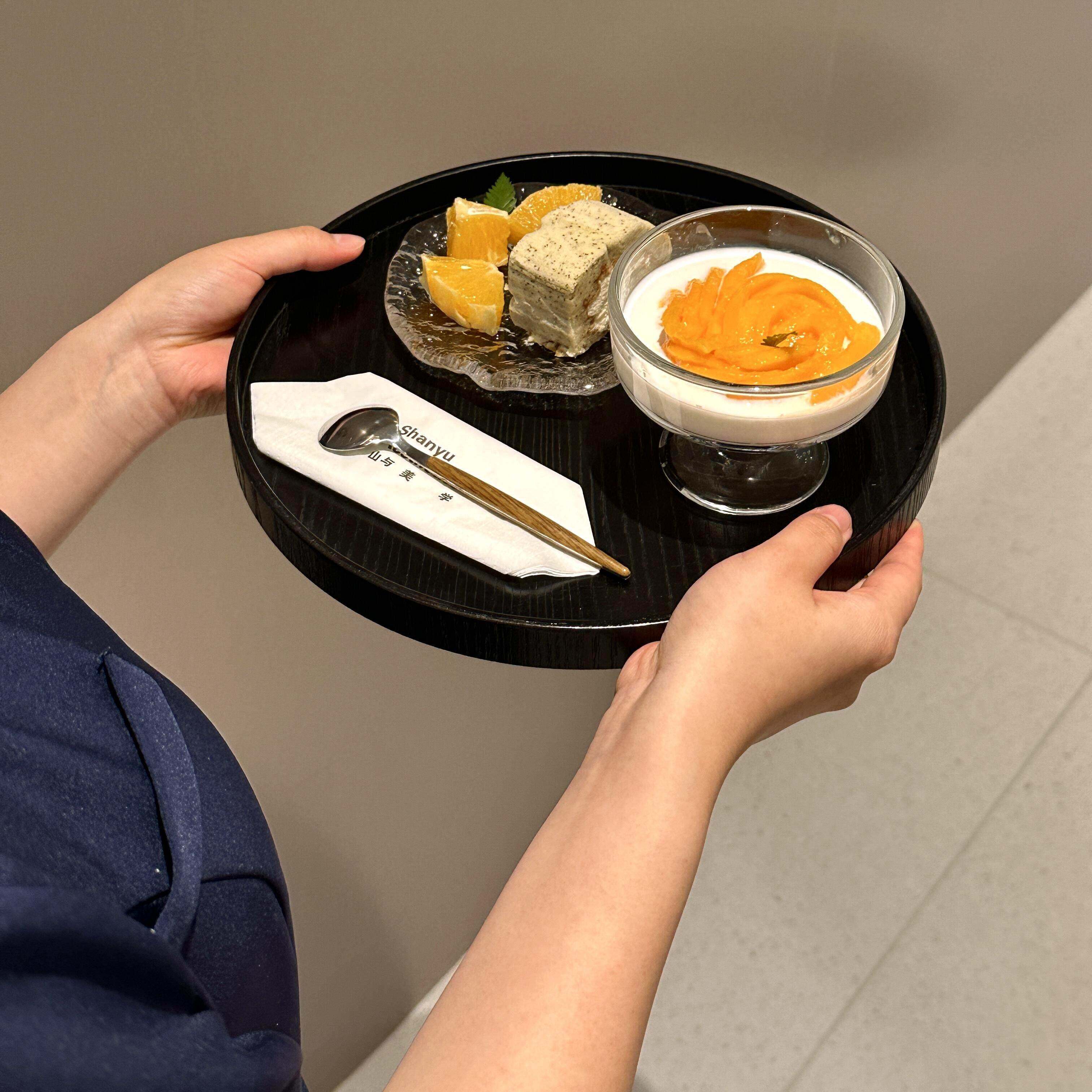 美容院精致下午茶茶歇黑色高端餐盘餐用托盘茶点盘摆台玻璃点心碟
