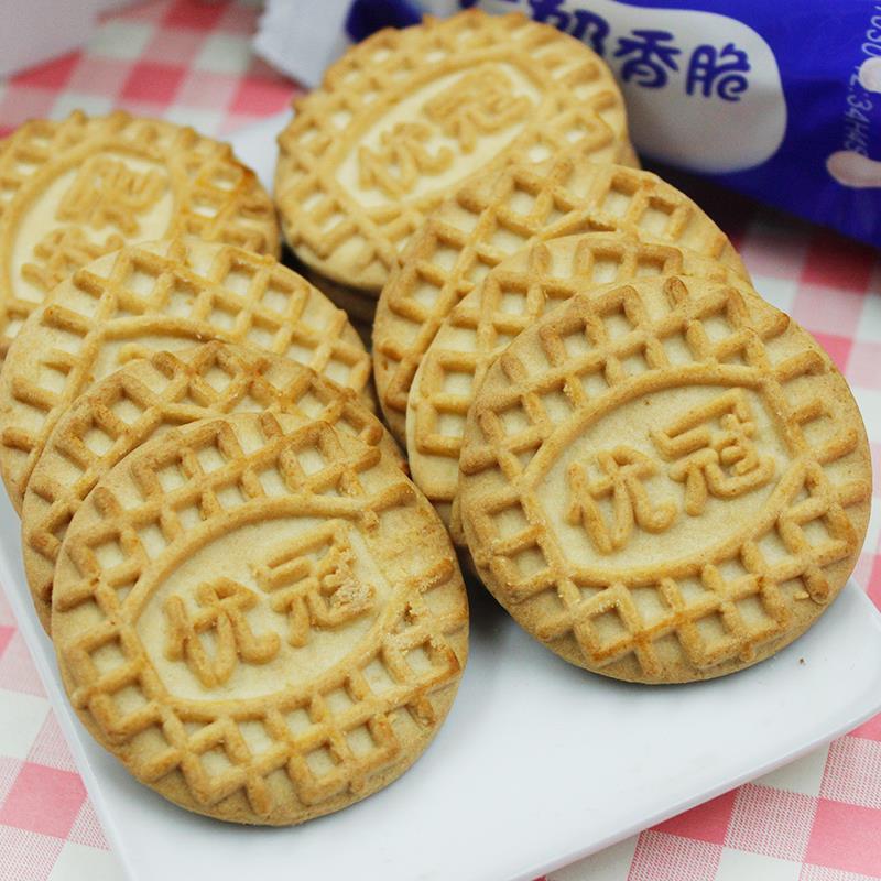 牛奶饼干1000g礼盒大箱香脆特浓牛奶味夹心散装零食早餐