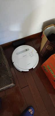 大神点评科沃斯DD37好还是石头S51好？功能上差异在哪里？