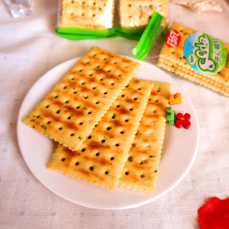 旺成开心梳打饼干(香葱味)小苏打散装斤装500g代餐零食休闲包邮