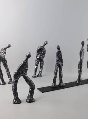 代简约创意七人组人雕塑摆件074物板房酒柜书现房客厅桌面软装饰