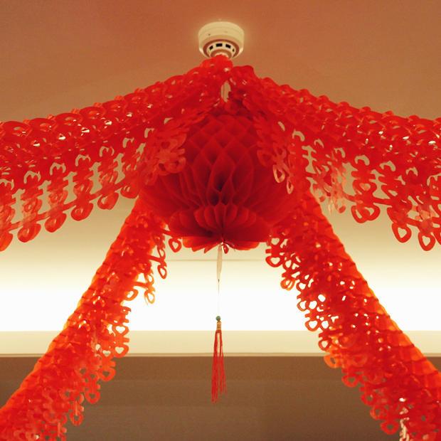 婚庆喜字拉花 结婚用品 创意新房客厅卧室布置婚房装饰拉花球彩带