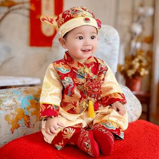 龙年宝宝礼服男一周岁套装秋冬新中式幼儿百天宴黄马褂女拜年唐装