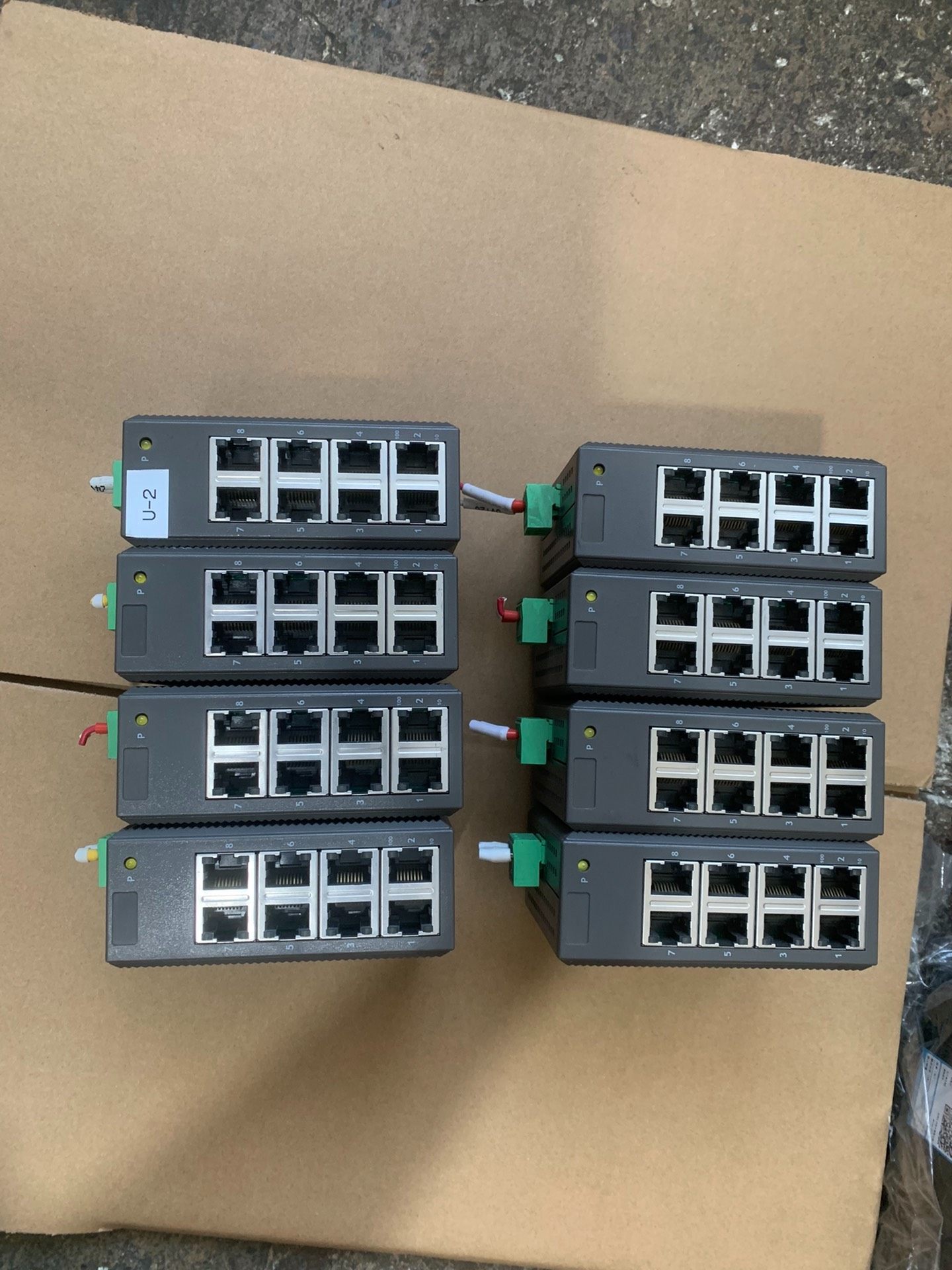 米思米交换机、lESH－MB208－R、8台成色如图功能包好