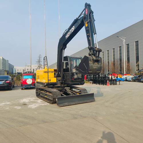 源头工厂全地形履带挖掘机 抓木破碎钻孔农用钩机 HT80工程挖掘机