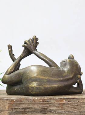 式动欧物树脂铜色侧躺瑜伽001-1105青件蛙桌面家古居装饰摆橱窗拍