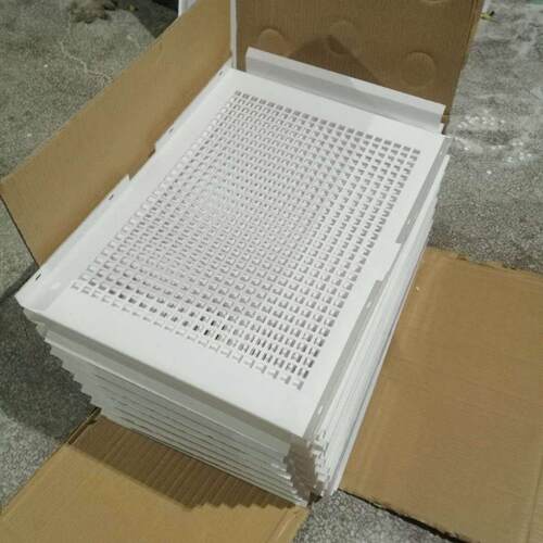 PC耐力板精加工PC耐力板雕刻铣槽切割打孔钻孔折弯