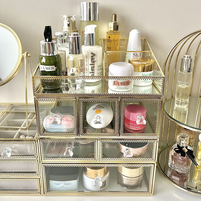 奶油风护肤品收纳盒透明首饰盒卧室桌面可叠加法式化妆品置物架