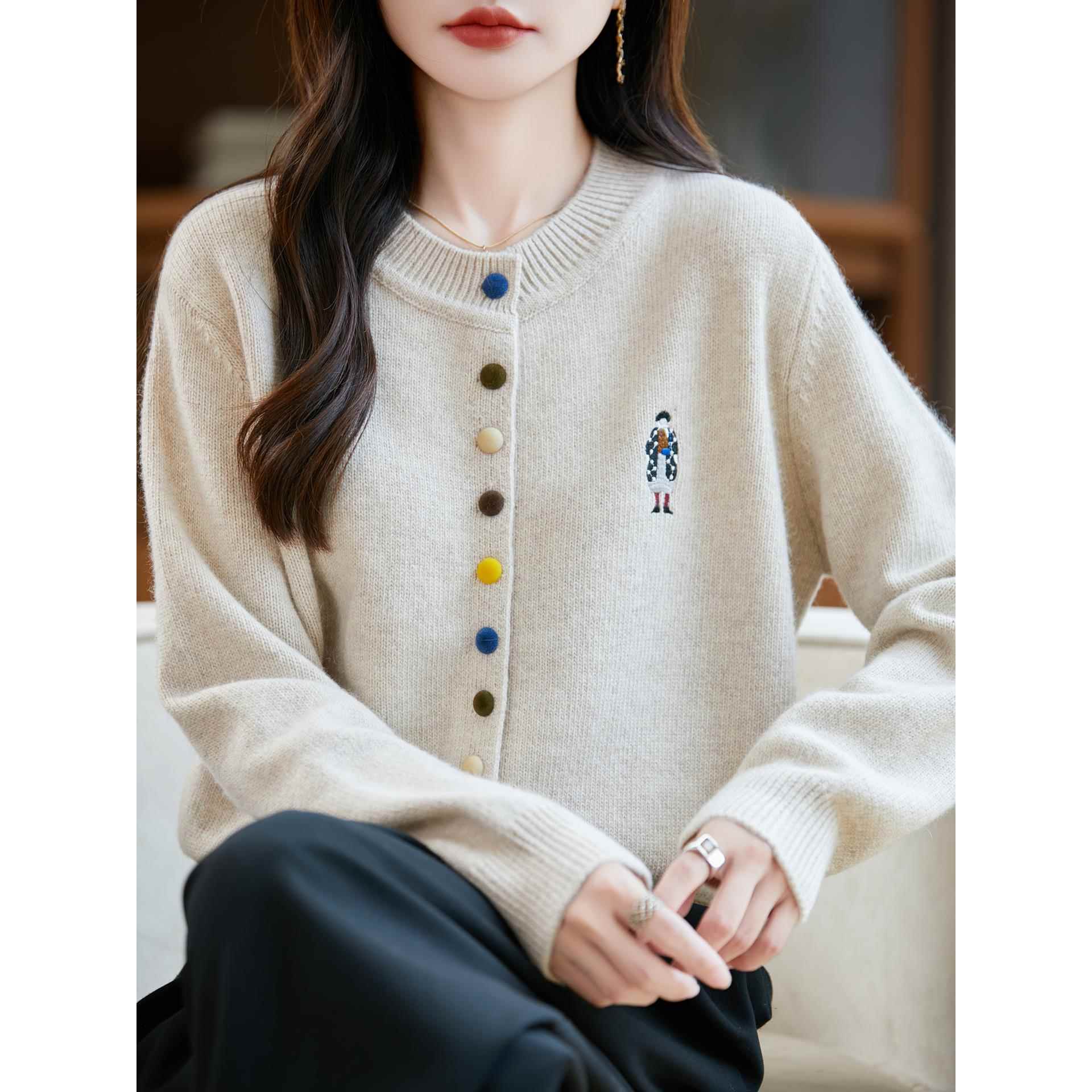 极速彩扣刺绣红色针织开衫女士秋冬欧货外套毛衣加厚保暖外搭打底
