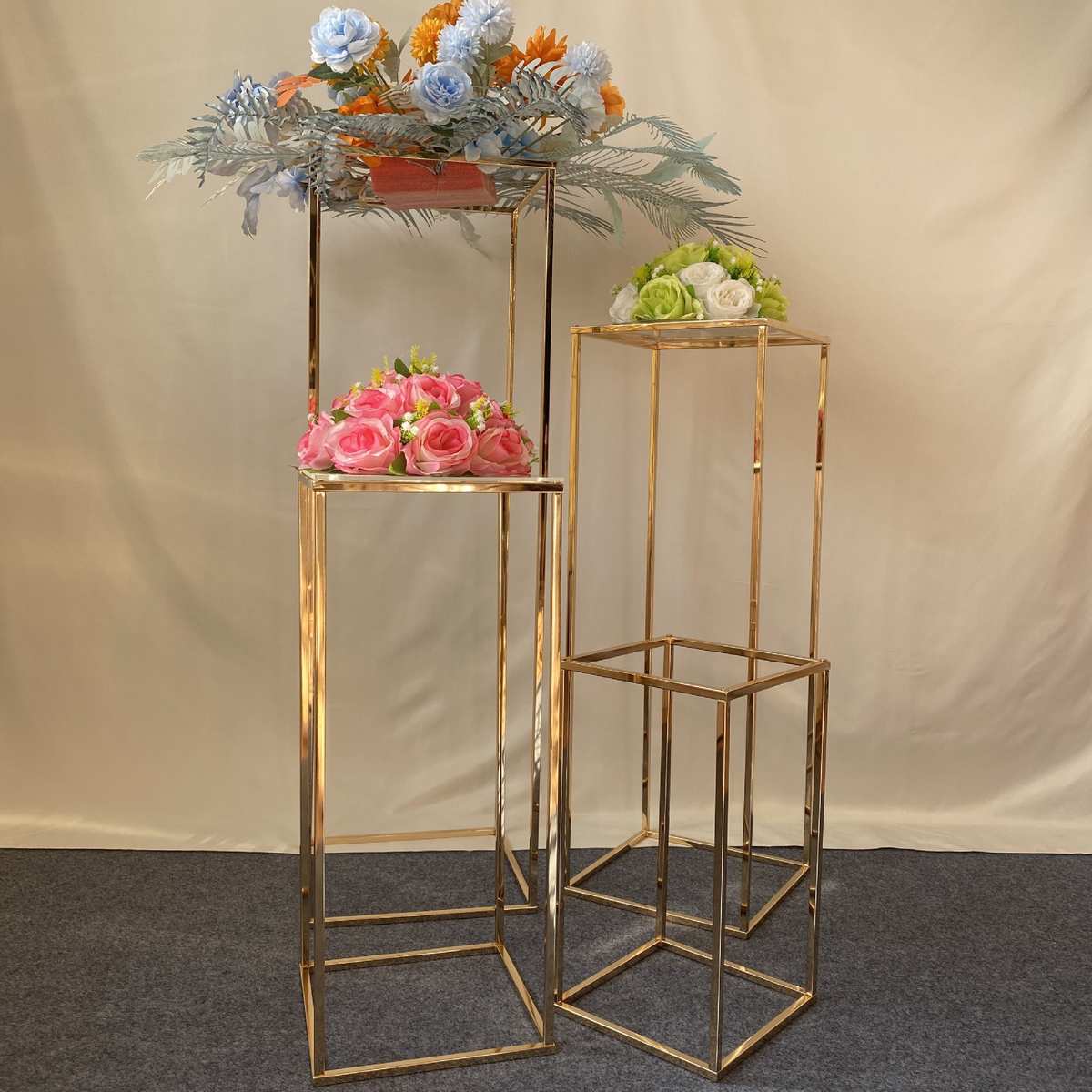 节庆用品几何路引电镀婚庆道具金色铁艺方框花架装饰 T台背景