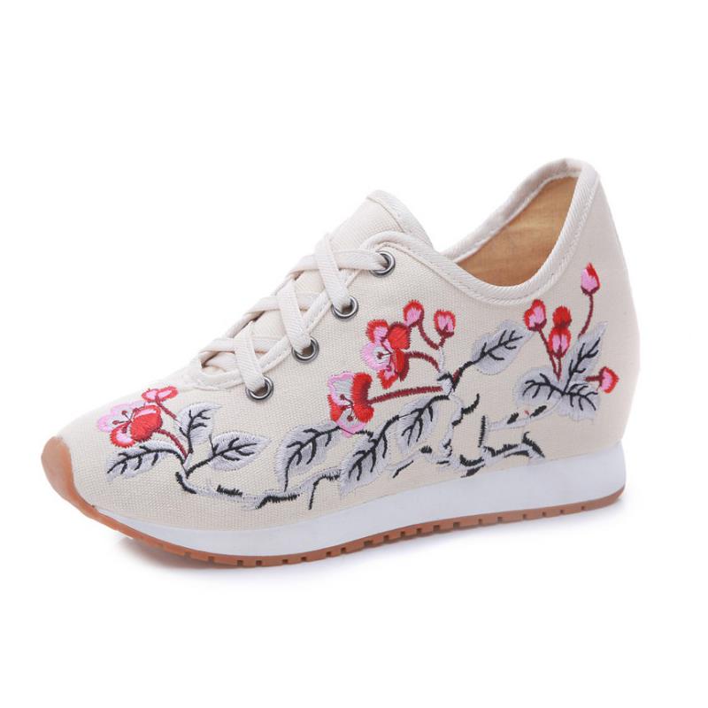 正品老北京布鞋、增高、女子动绣花鞋春秋妈运舞妈舒适鞋、汉代鞋