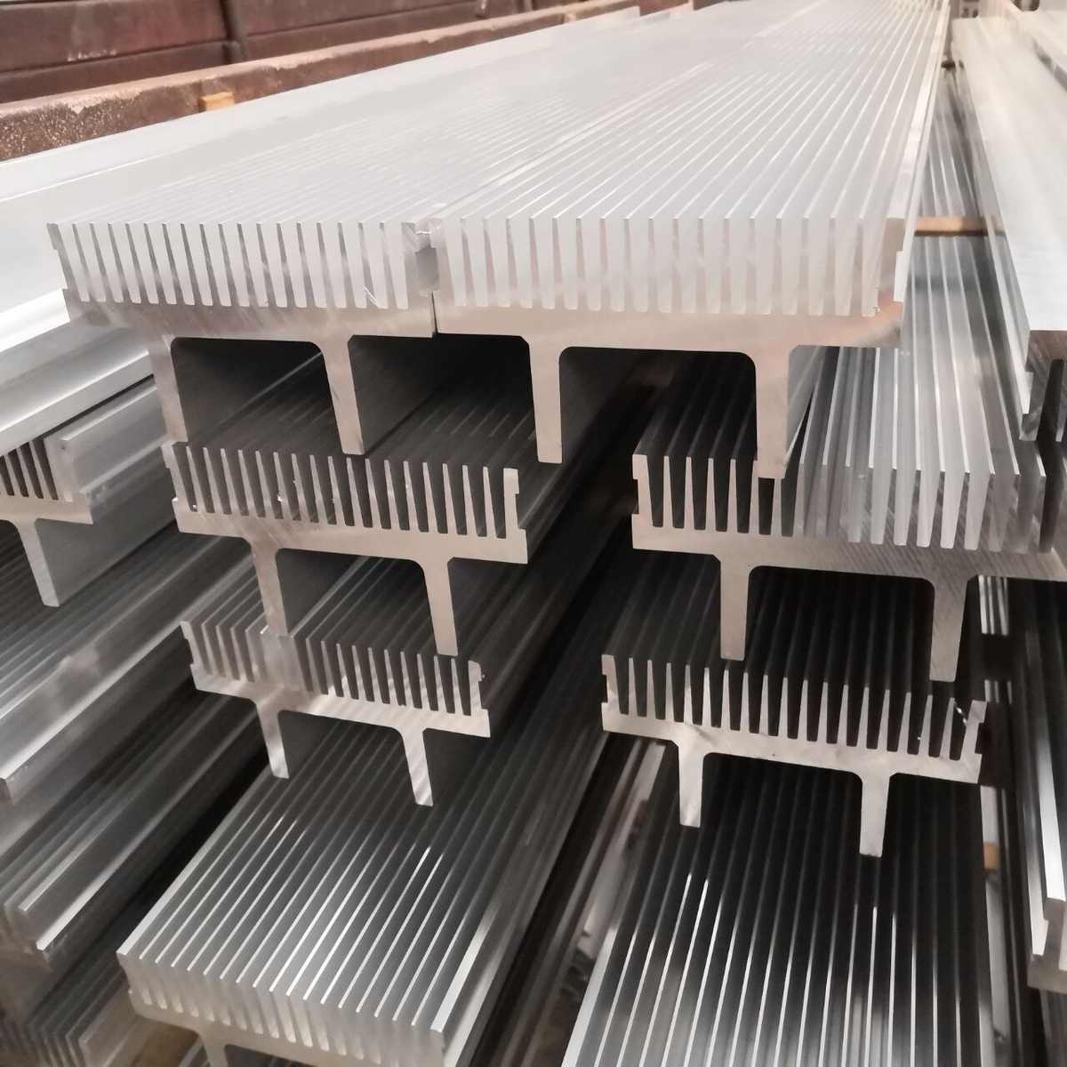 开模定制铝型材工业铝型材气缸型材散热器挤压  铝合金铝方管现货