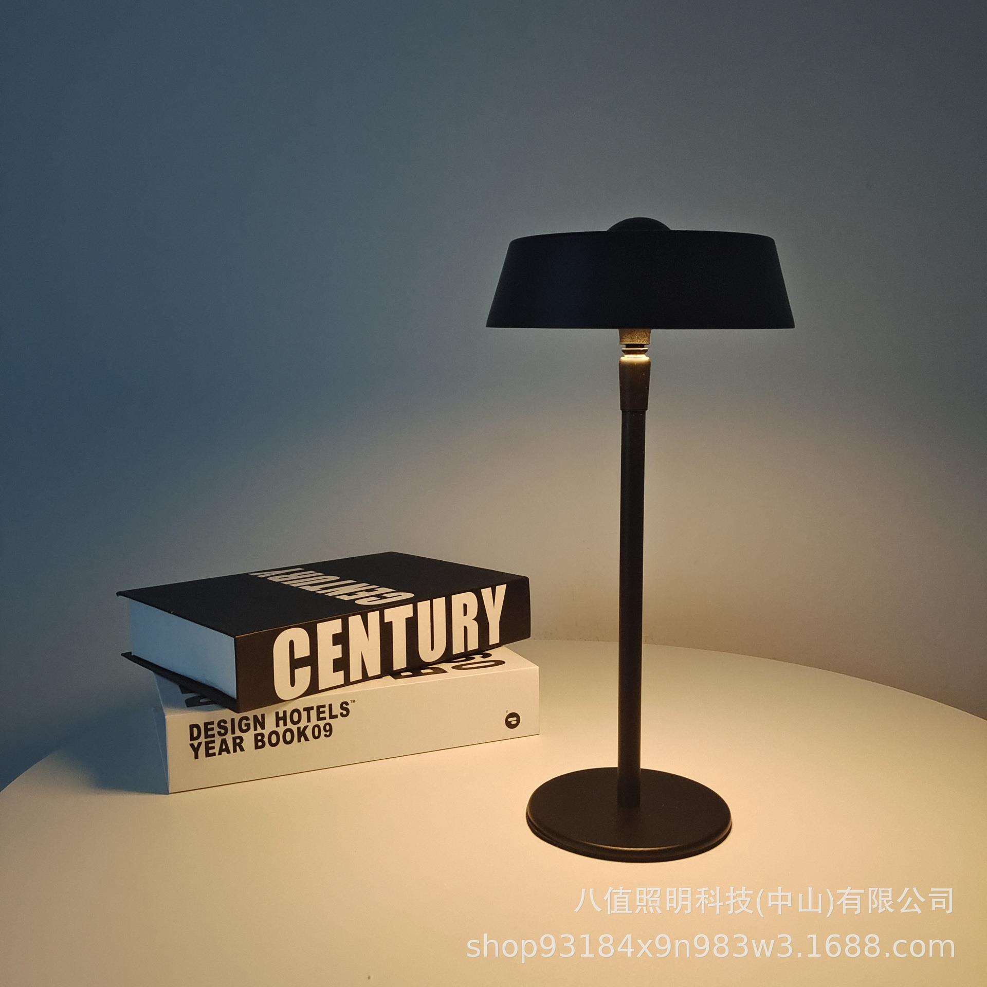 跨境新品可调节美式简约LED小夜灯创意装饰充电酒吧氛围卧室台灯