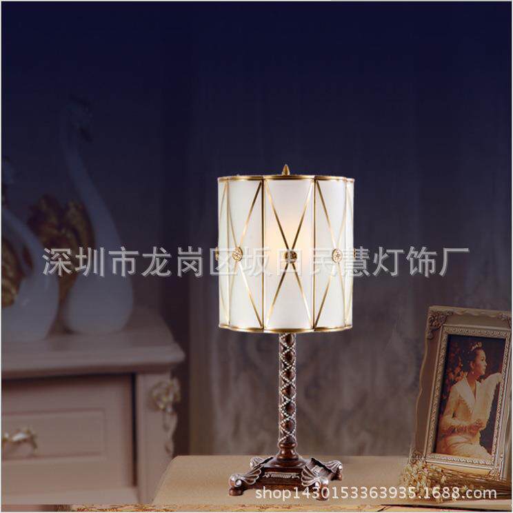 酒店台灯灯饰新款玻璃铜灯供应